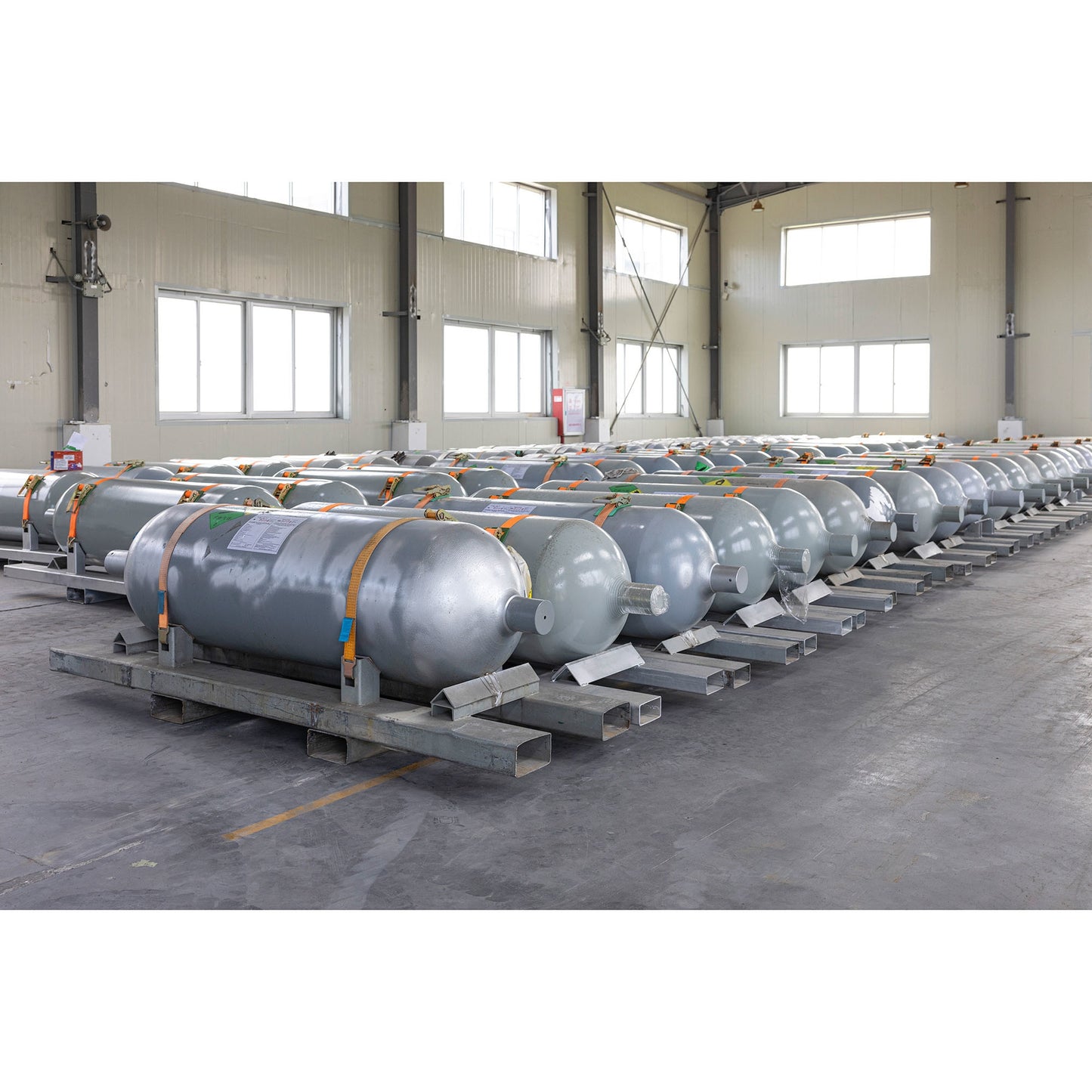 Nitrous Oxide Packaged in Y Cylinders Y-TON